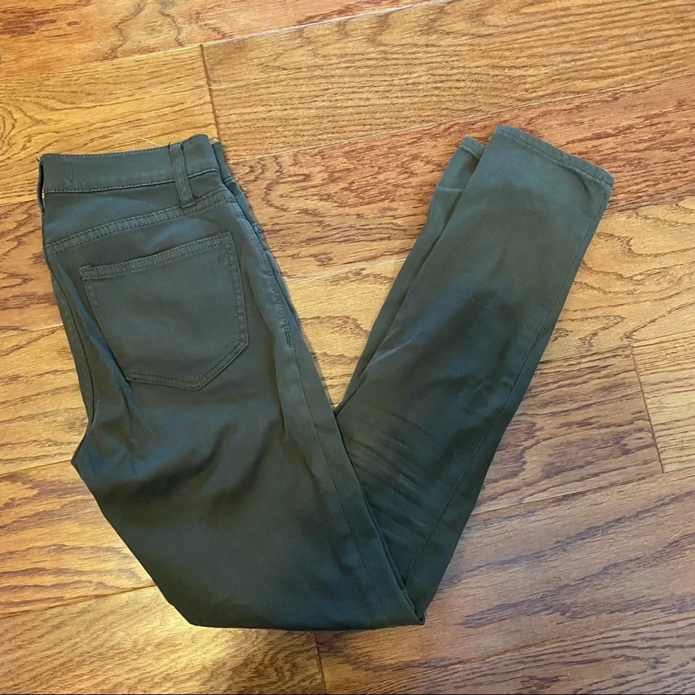 Madewell Skinny Skinny Sateen Jeans 8” rise olive green jeans - Picture 3 of 5